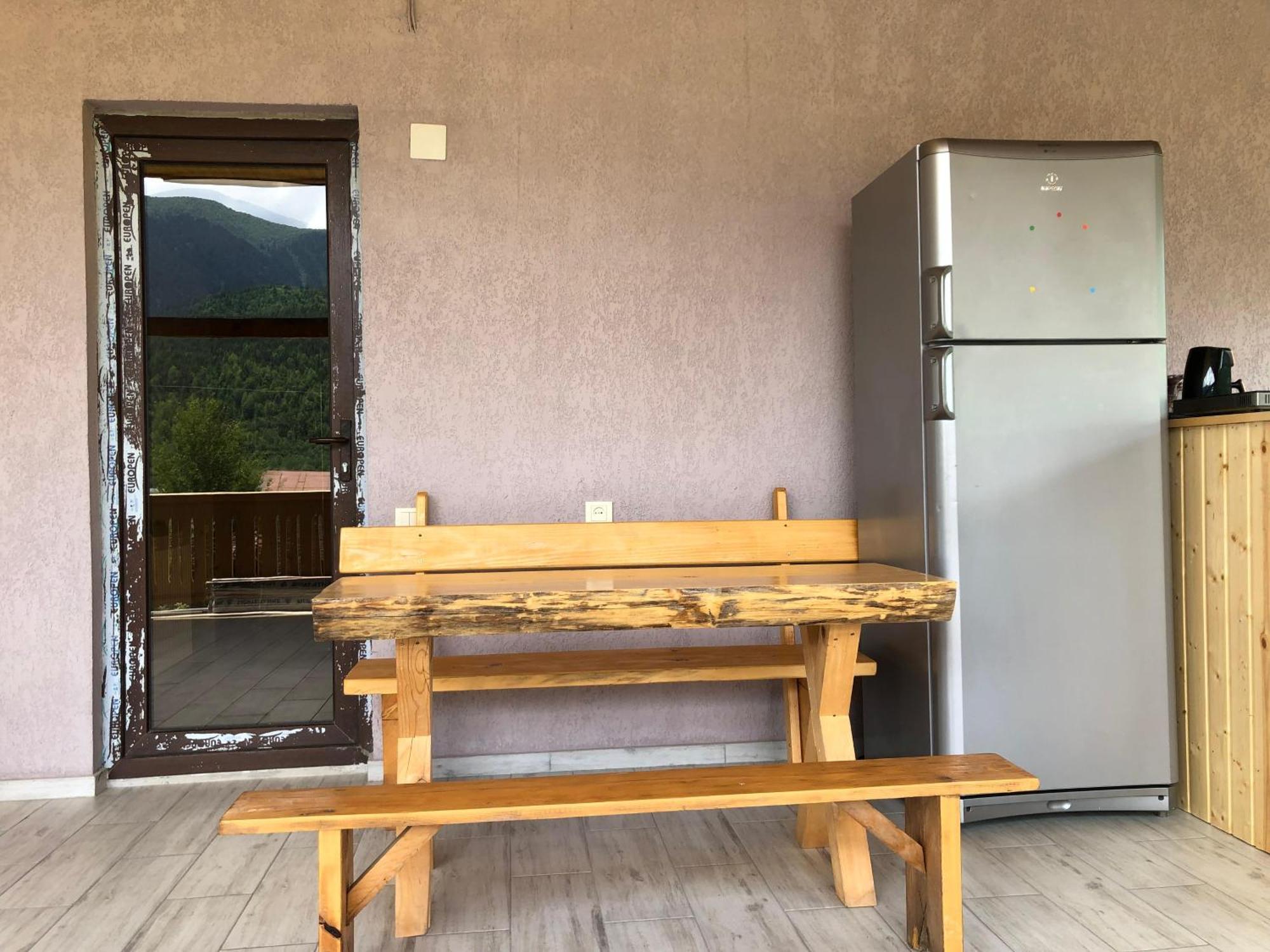 Ninama Hotel Mestia Exterior photo