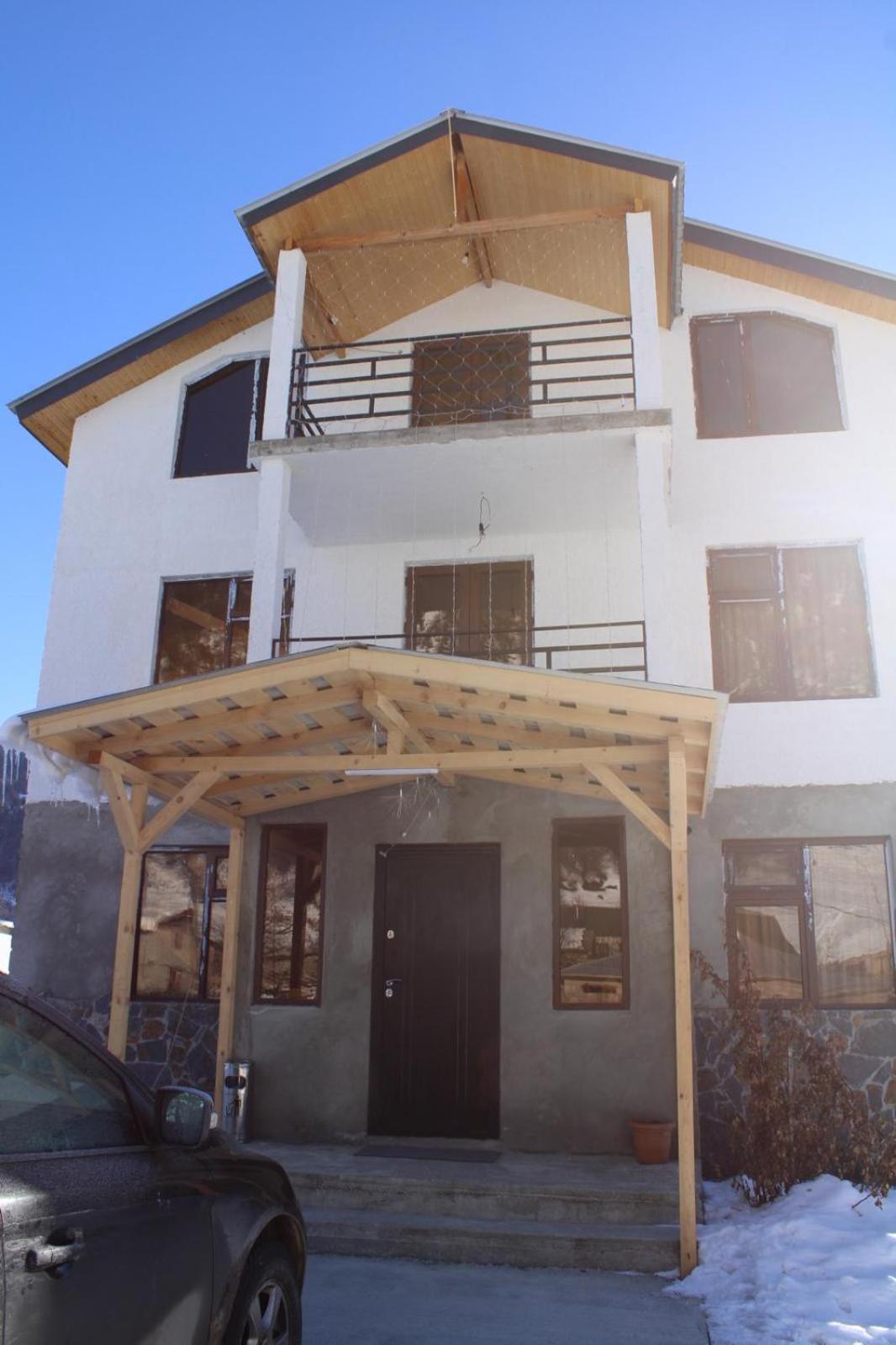 Ninama Hotel Mestia Exterior photo