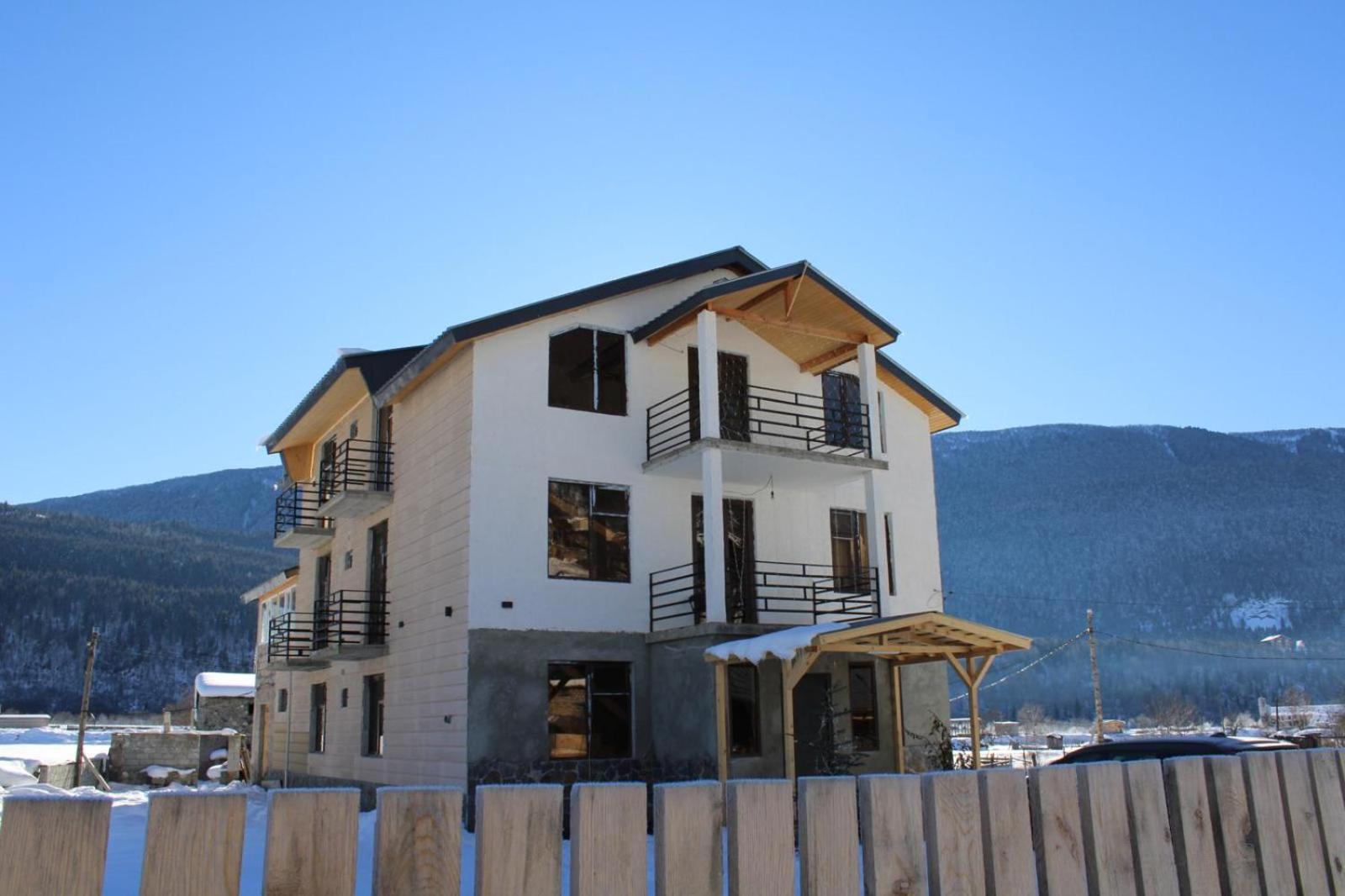 Ninama Hotel Mestia Exterior photo